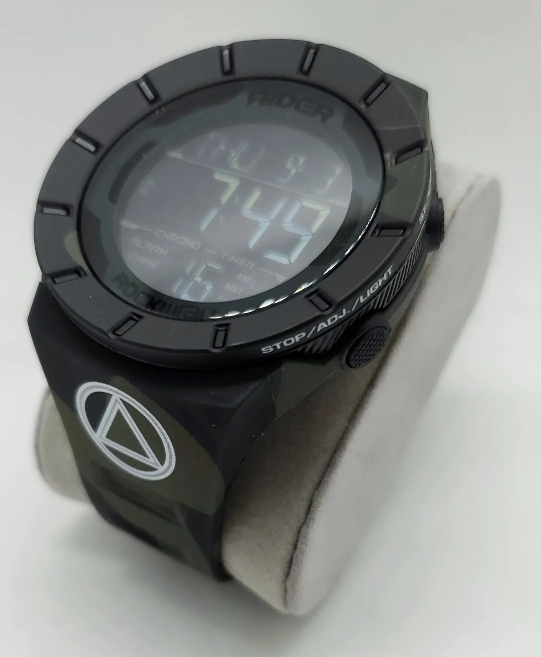 Art Society x Rockwell MULTI CAM CAMO COLISEUM FIT Watch