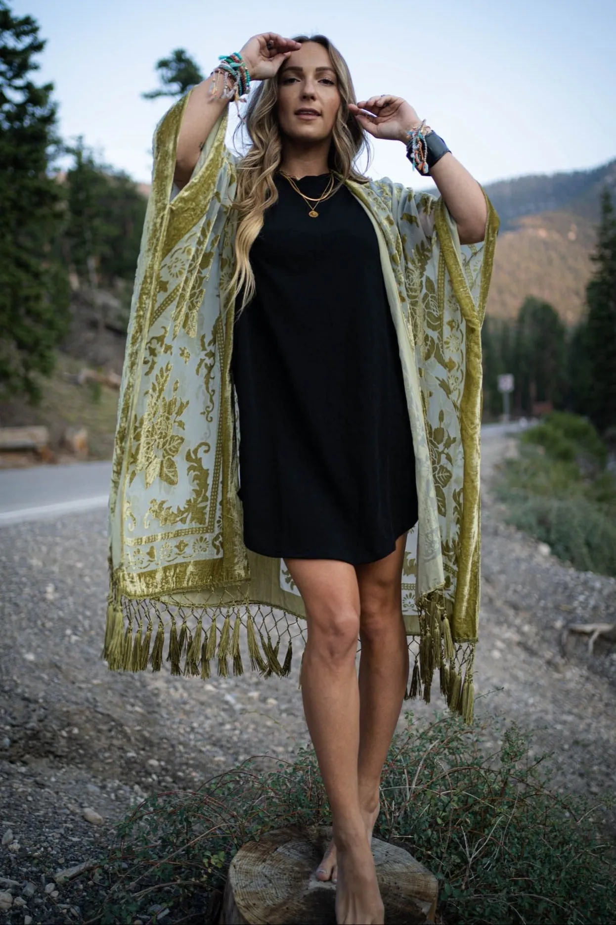 Crushin' On You Velvet Kimono - Olive
