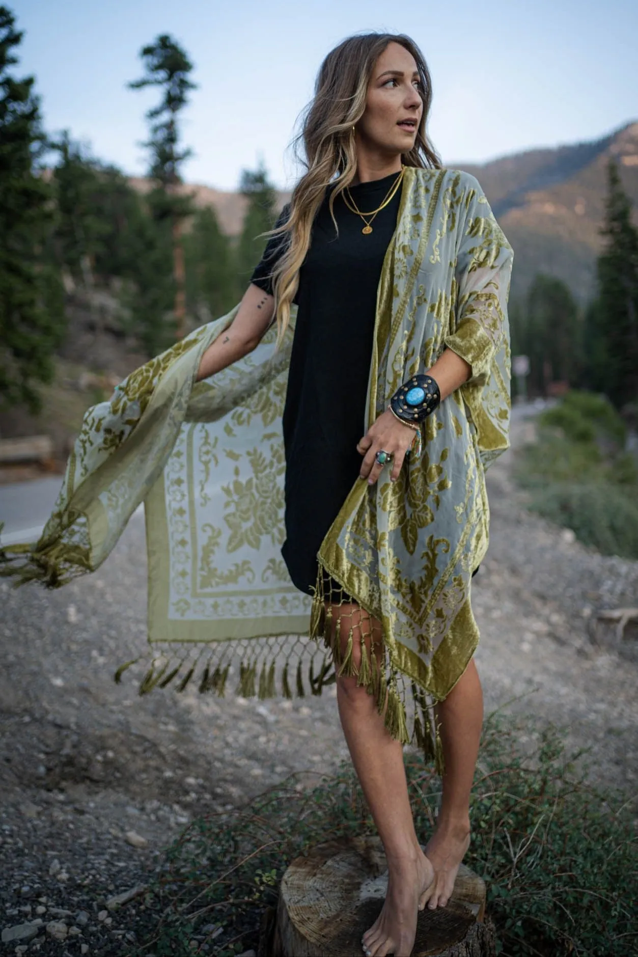 Crushin' On You Velvet Kimono - Olive