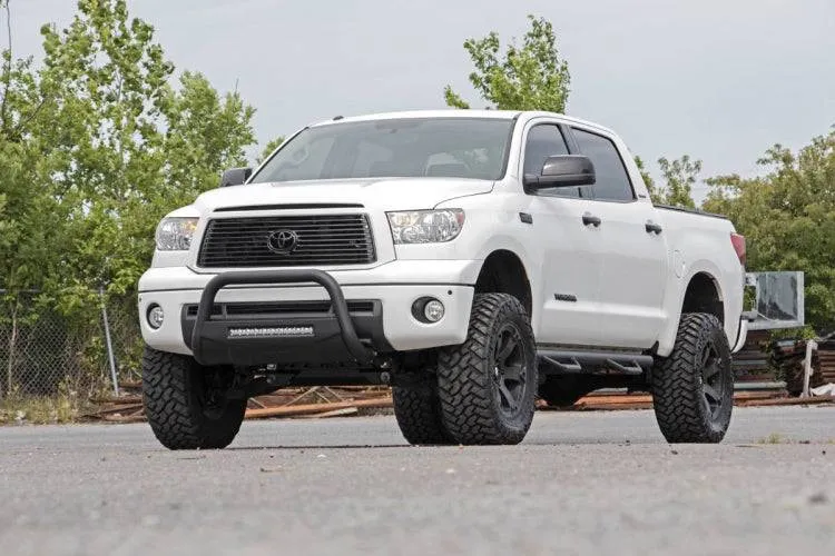 Rough Country Bull Bar w/LED Light Bar | 2007-2021 Toyota Tundra