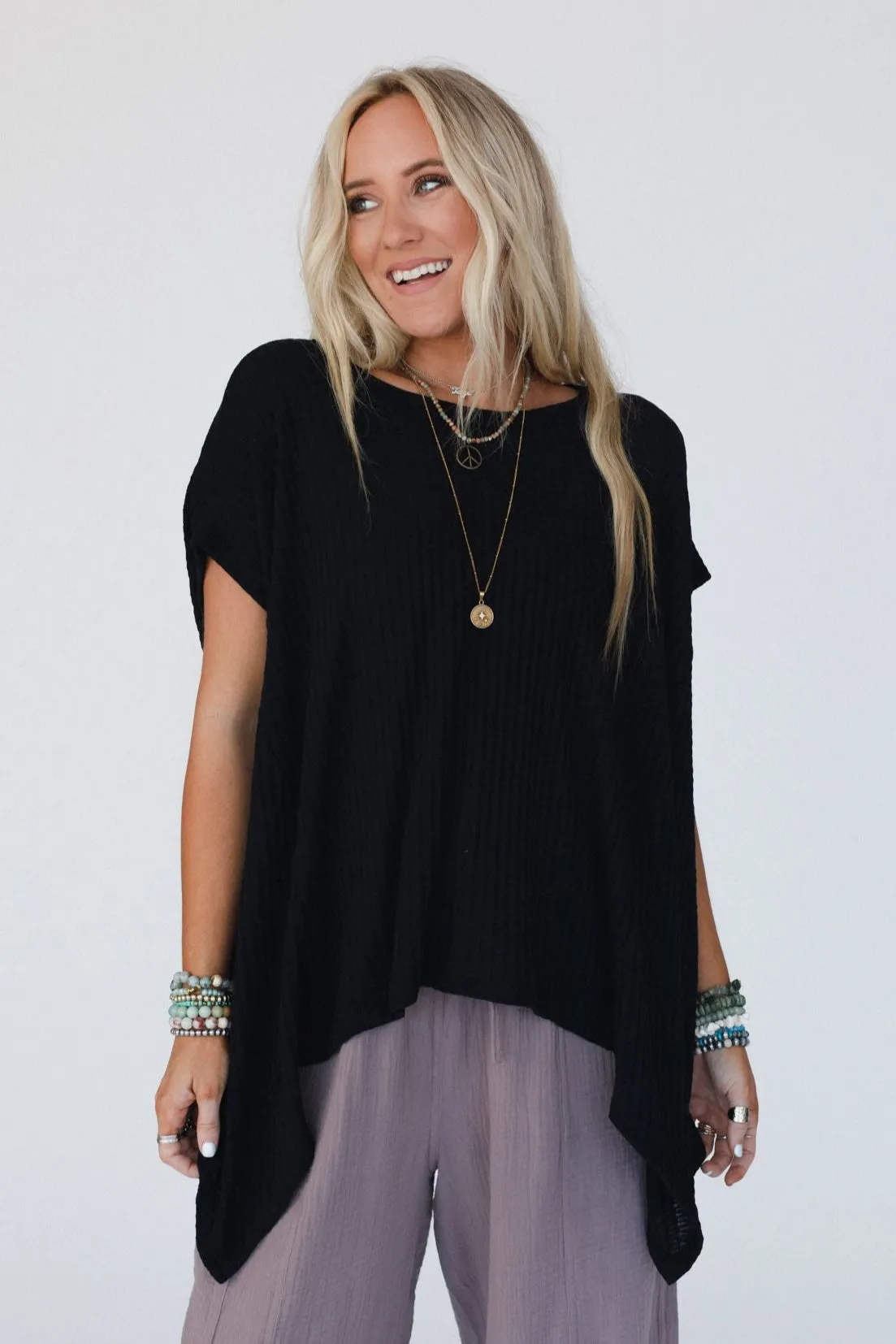 The Nest Everleigh Textured Tunic Top - Black
