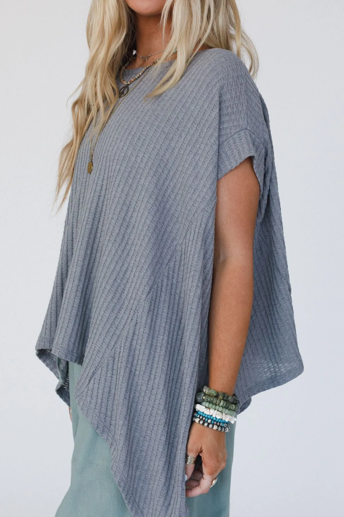The Nest Everleigh Textured Tunic Top - Heather Gray