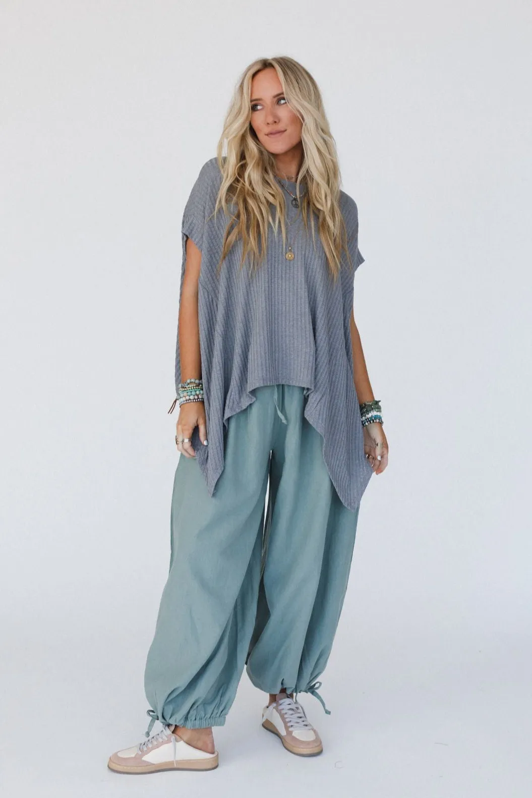 The Nest Everleigh Textured Tunic Top - Heather Gray