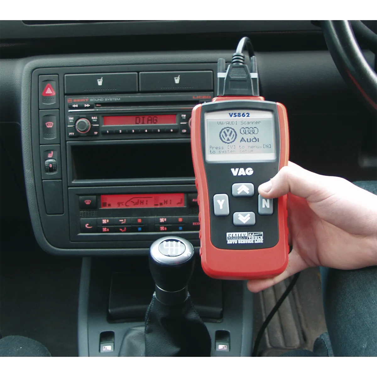 VAG Code Reader & Reset Tool - EOBD & Generic